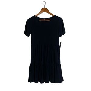 NWT! Tiana B. Black short sleeve tiered dress